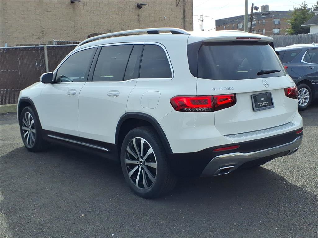 Used 2022 Mercedes-Benz GLB 250 4MATIC image 7