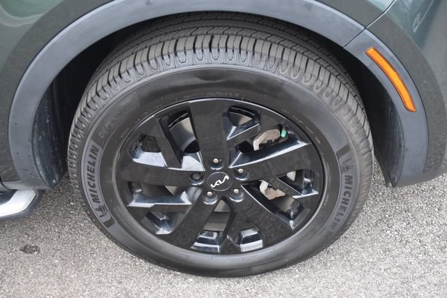 Certified 2023 Kia Sorento S w/ Panoramic Sunroof Package AWD/4WD image 11