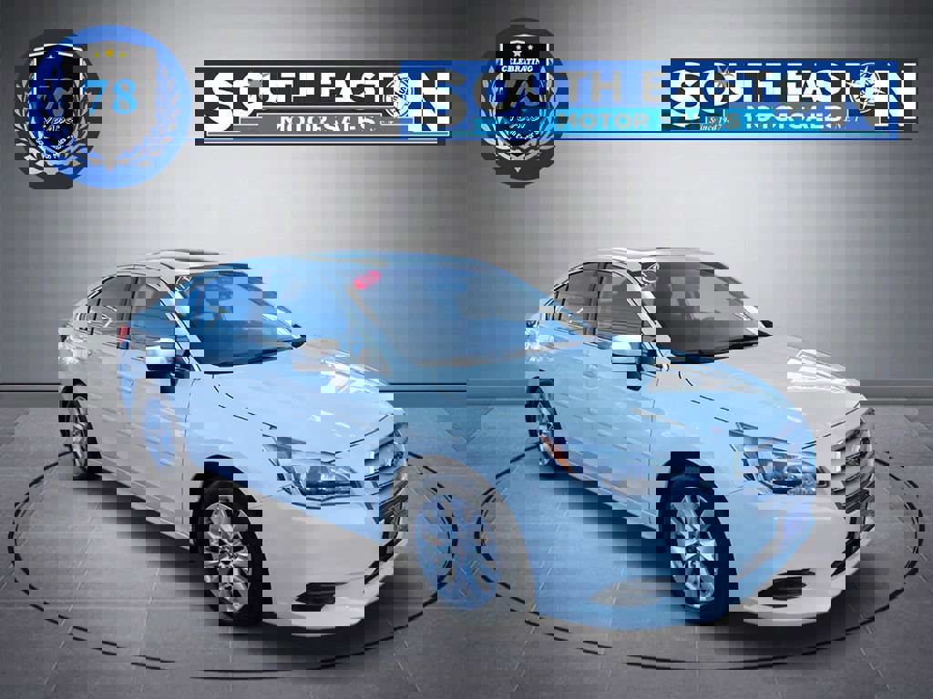 Used 2017 Subaru Legacy 2.5i Premium w/ Moonroof Package image 2