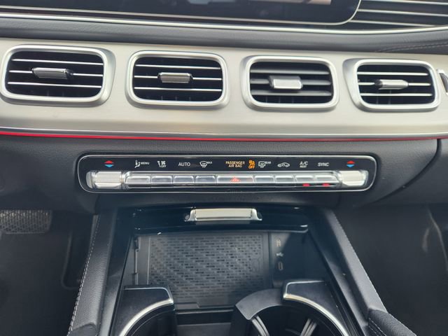Used 2025 Mercedes-Benz GLS 450 4MATIC image 18