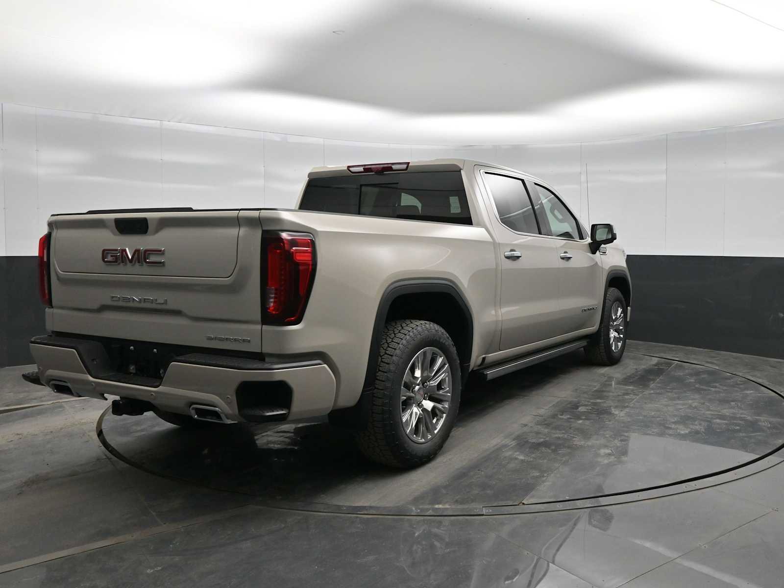 New 2026 GMC Sierra 1500 Denali w/ Technology Package image 7