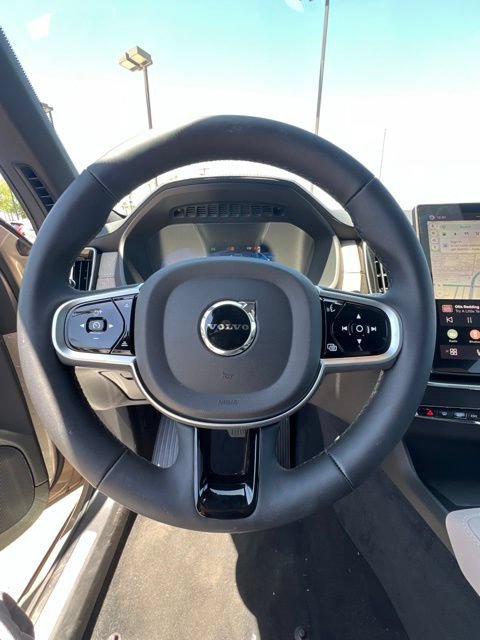 New 2026 Volvo XC90 T8 Plus w/ Protection Package Premier AWD/4WD image 10