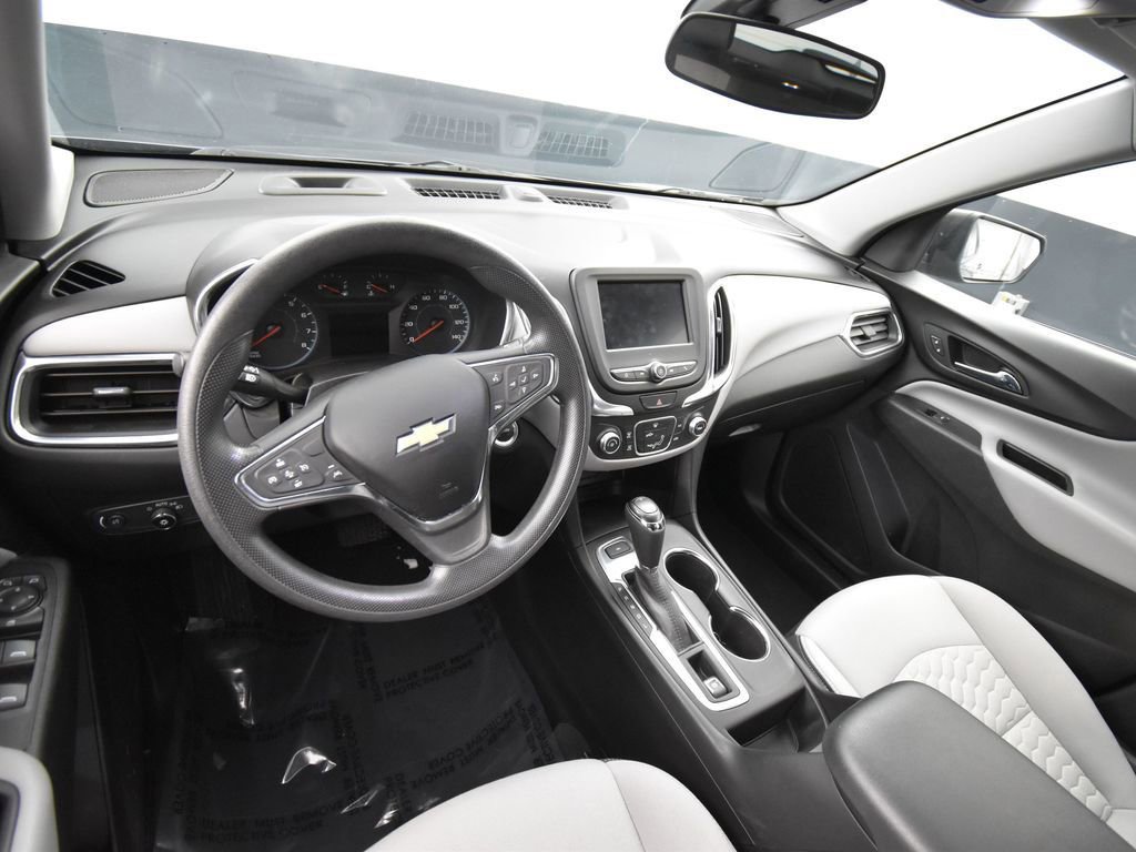 Used 2021 Chevrolet Equinox LS w/ LS Convenience Package image 11