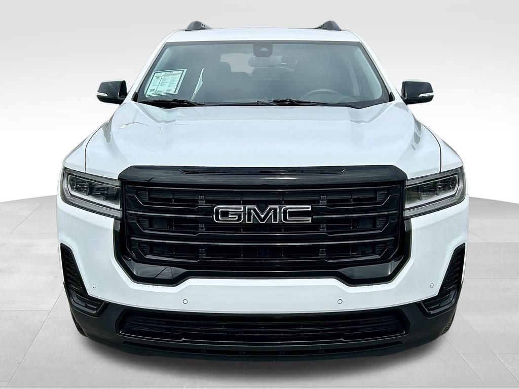 Used 2023 GMC Acadia SLE w/ Driver Convenience Package image 2