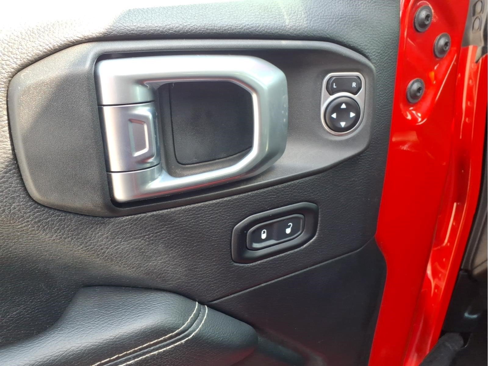 Used 2020 Jeep Gladiator Overland w/ LED Lighting Group AWD/4WD image 19
