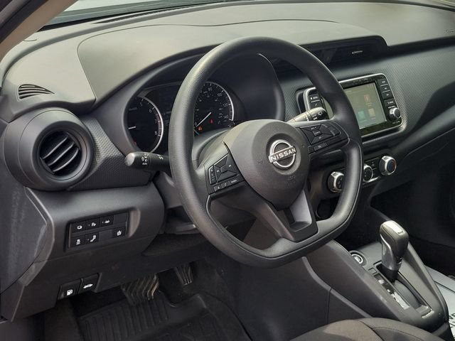 Used 2025 Nissan Kicks Play S FWD image 8