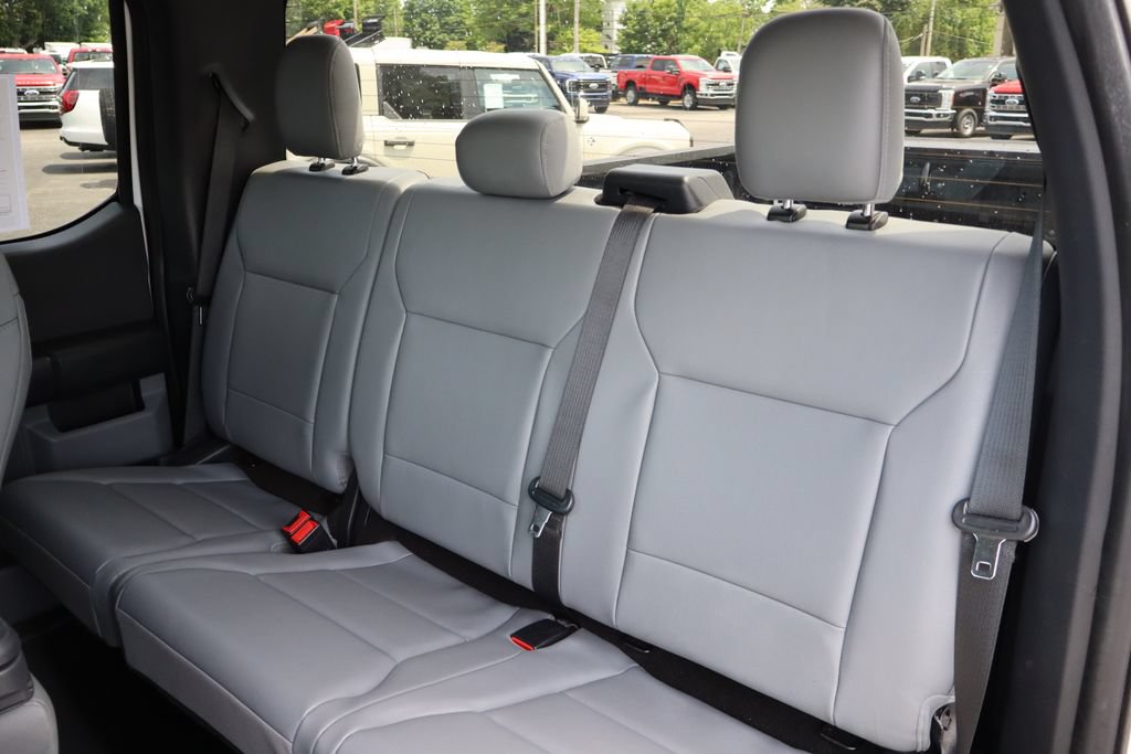 Used 2022 Ford F150 XL w/ Equipment Group 101A High AWD/4WD image 11