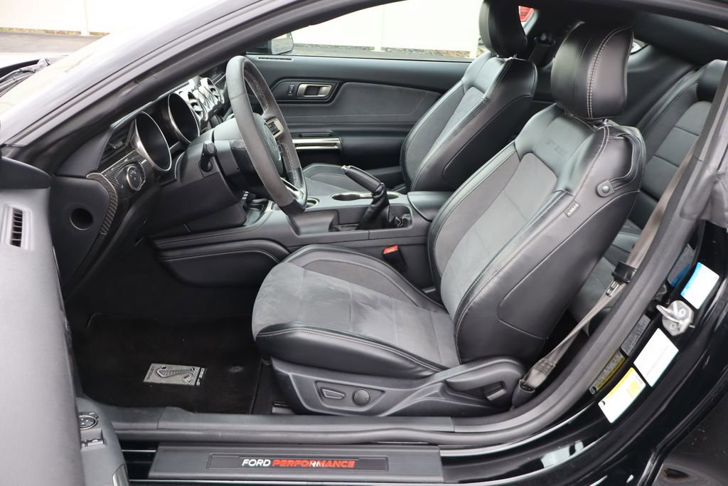 Used 2020 Ford Mustang Shelby GT350 w/ Technology Package image 21