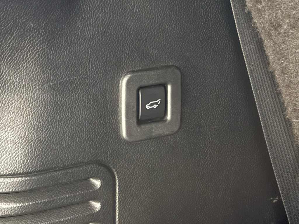 Used 2015 Ford Expedition Platinum image 36