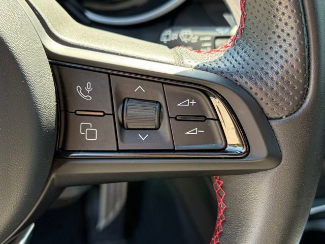 Used 2024 Alfa Romeo Stelvio AWD image 23