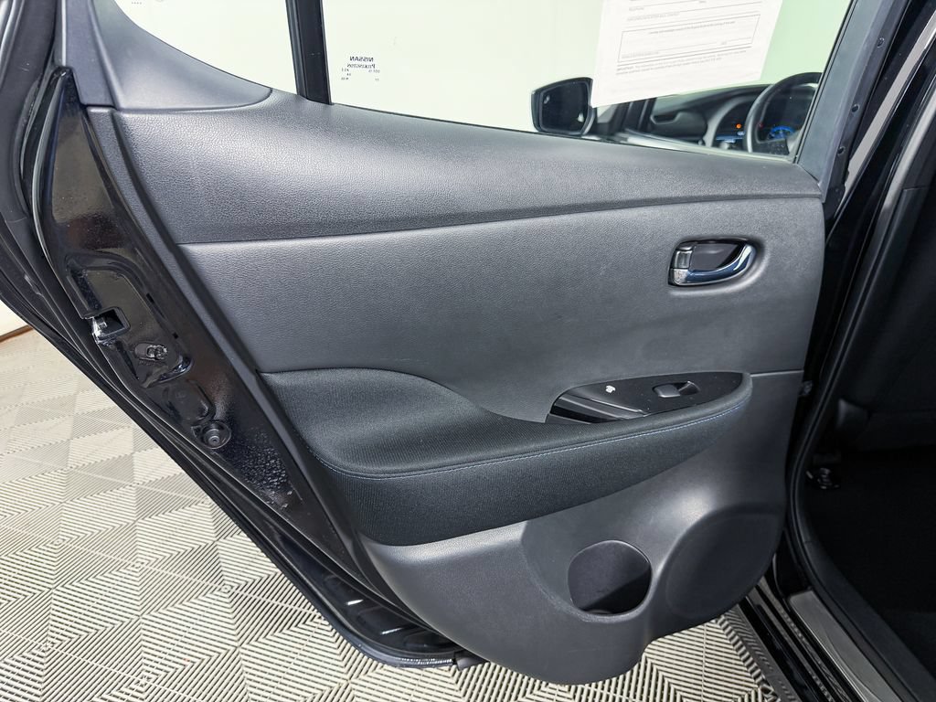 Certified 2023 Nissan Leaf SV Plus FWD image 44