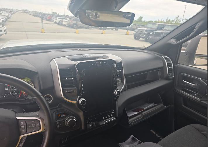 Used 2024 RAM 2500 Big Horn w/ Night Edition AWD/4WD image 36