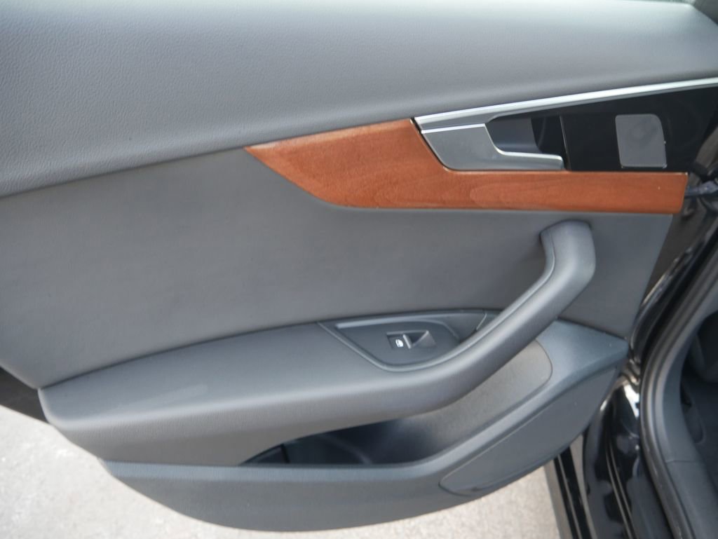 Used 2023 Audi A4 2.0T Premium w/ Convenience Package image 21