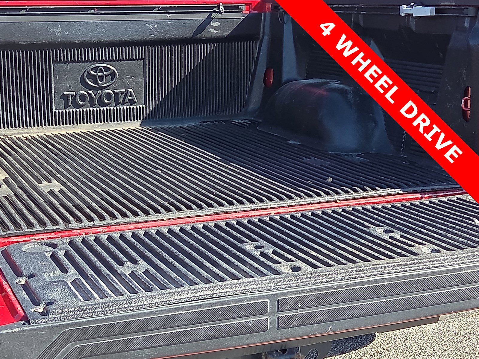 Used 2020 Toyota Tundra SR5 image 9