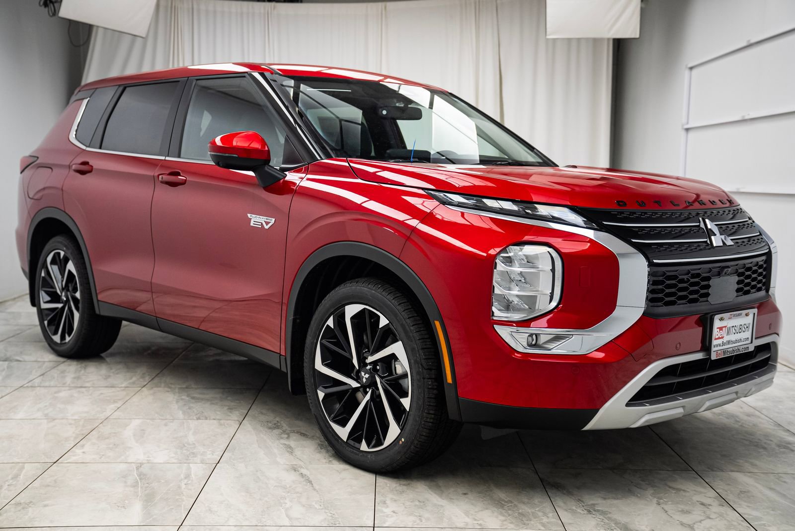 New 2025 Mitsubishi Outlander SE