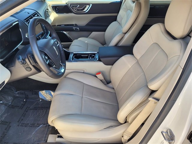 Used 2019 Lincoln Continental Reserve image 20