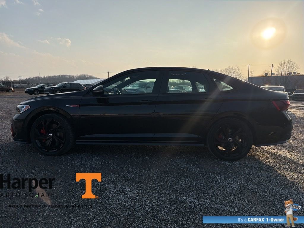 Used 2024 Volkswagen Jetta GLI Autobahn image 3