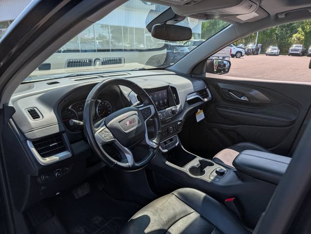 Used 2022 GMC Terrain SLT AWD/4WD image 16