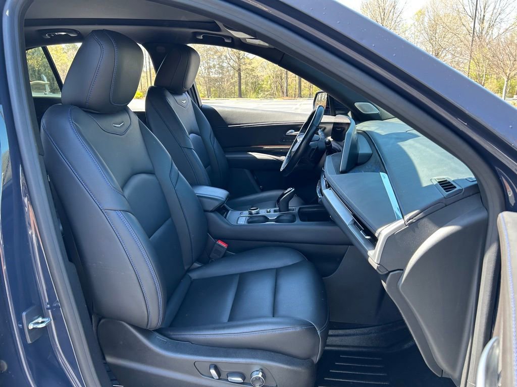 Used 2024 Cadillac XT4 Sport w/ Cold Weather Package image 48