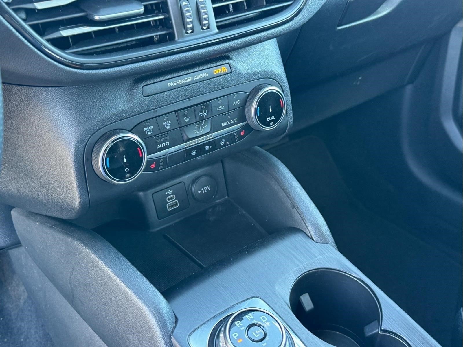 Used 2025 Ford Escape ST-Line Select image 25