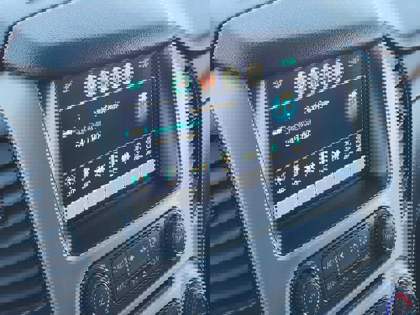 Used 2019 GMC Yukon XL Denali image 20