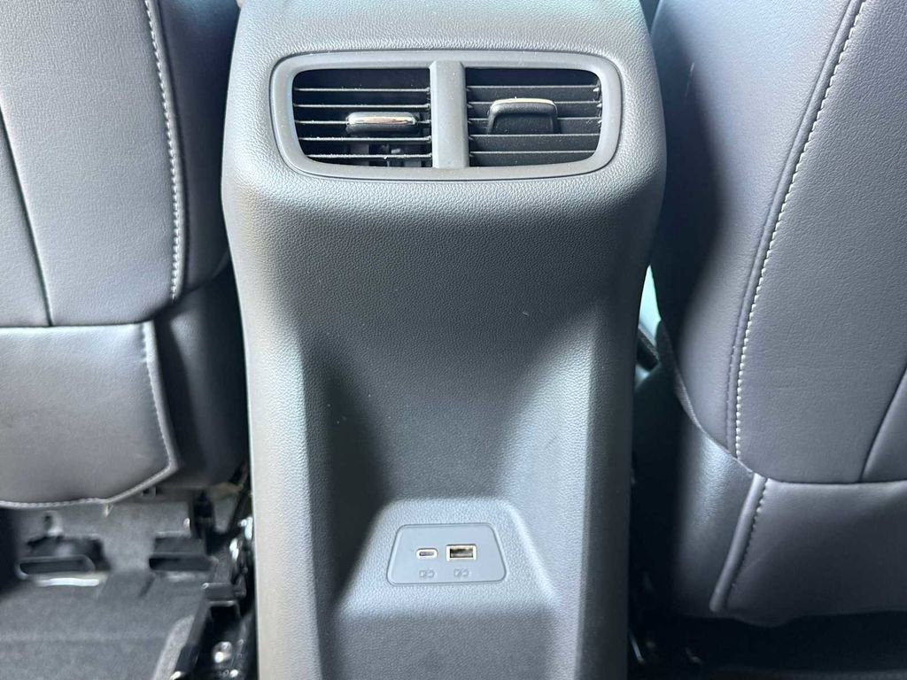 Used 2025 Buick Envision Preferred image 40