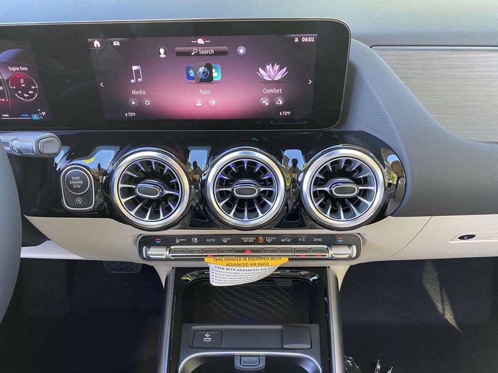 Certified 2025 Mercedes-Benz GLA 250 image 33