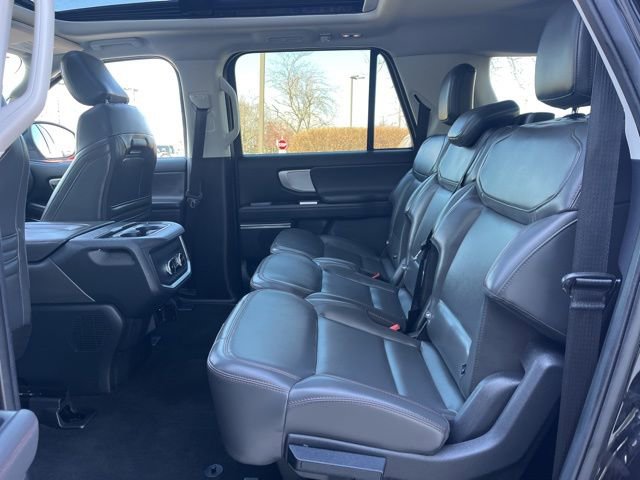 Used 2025 Ford Expedition Max Active image 12