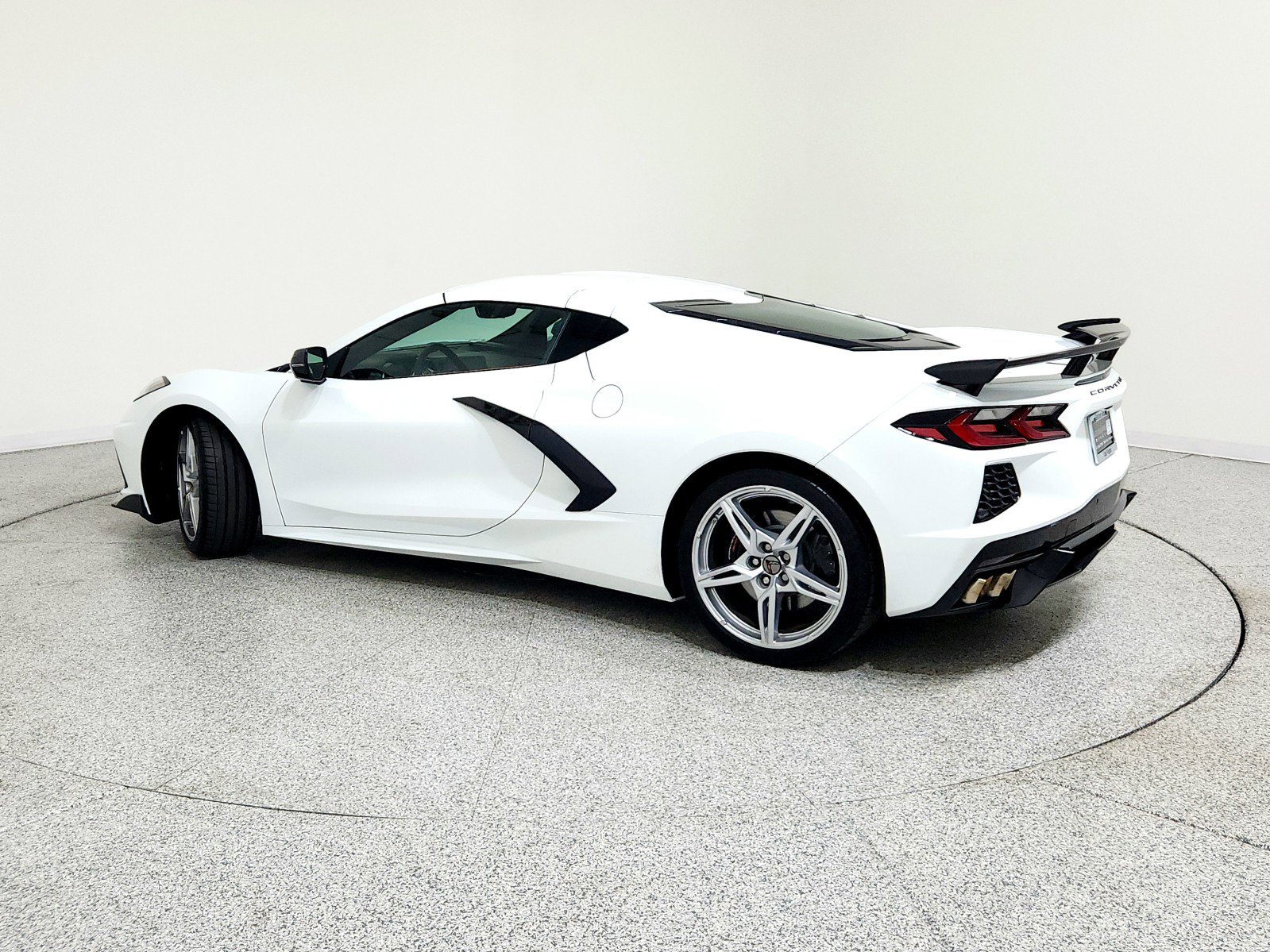 Used 2025 Chevrolet Corvette Stingray Premium Cpe w/ Z51 Performance Package image 11