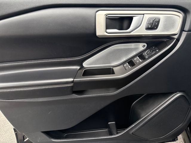 Used 2020 Ford Explorer ST w/ Premium Technology Package image 9