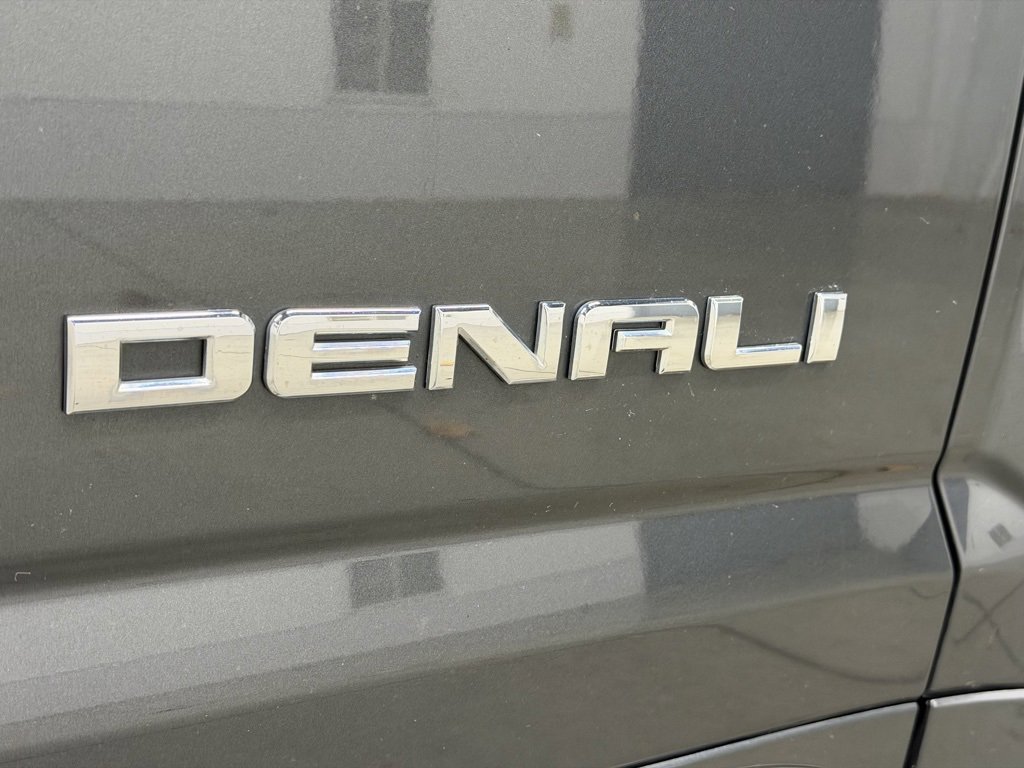 Used 2017 GMC Terrain Denali w/ Cargo Package image 9