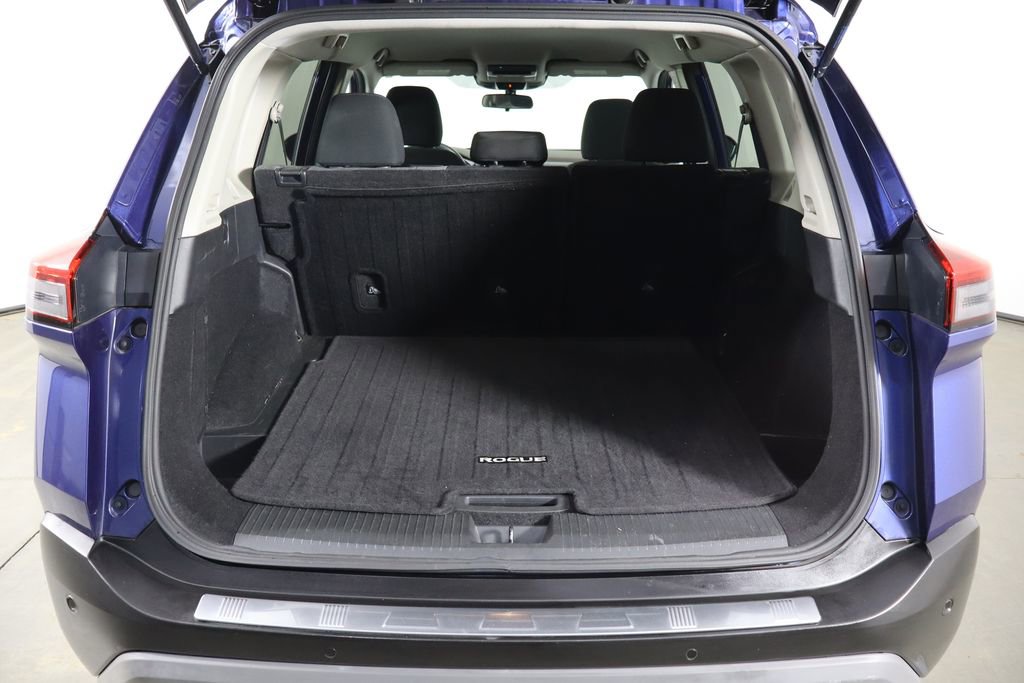 Used 2021 Nissan Rogue SV image 18