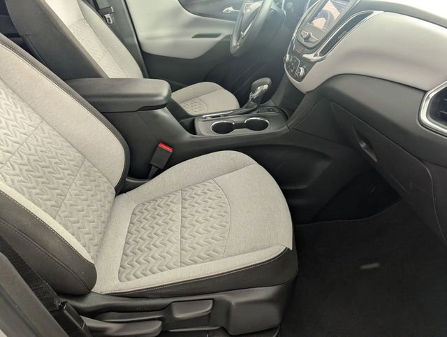 Used 2022 Chevrolet Equinox LS image 32
