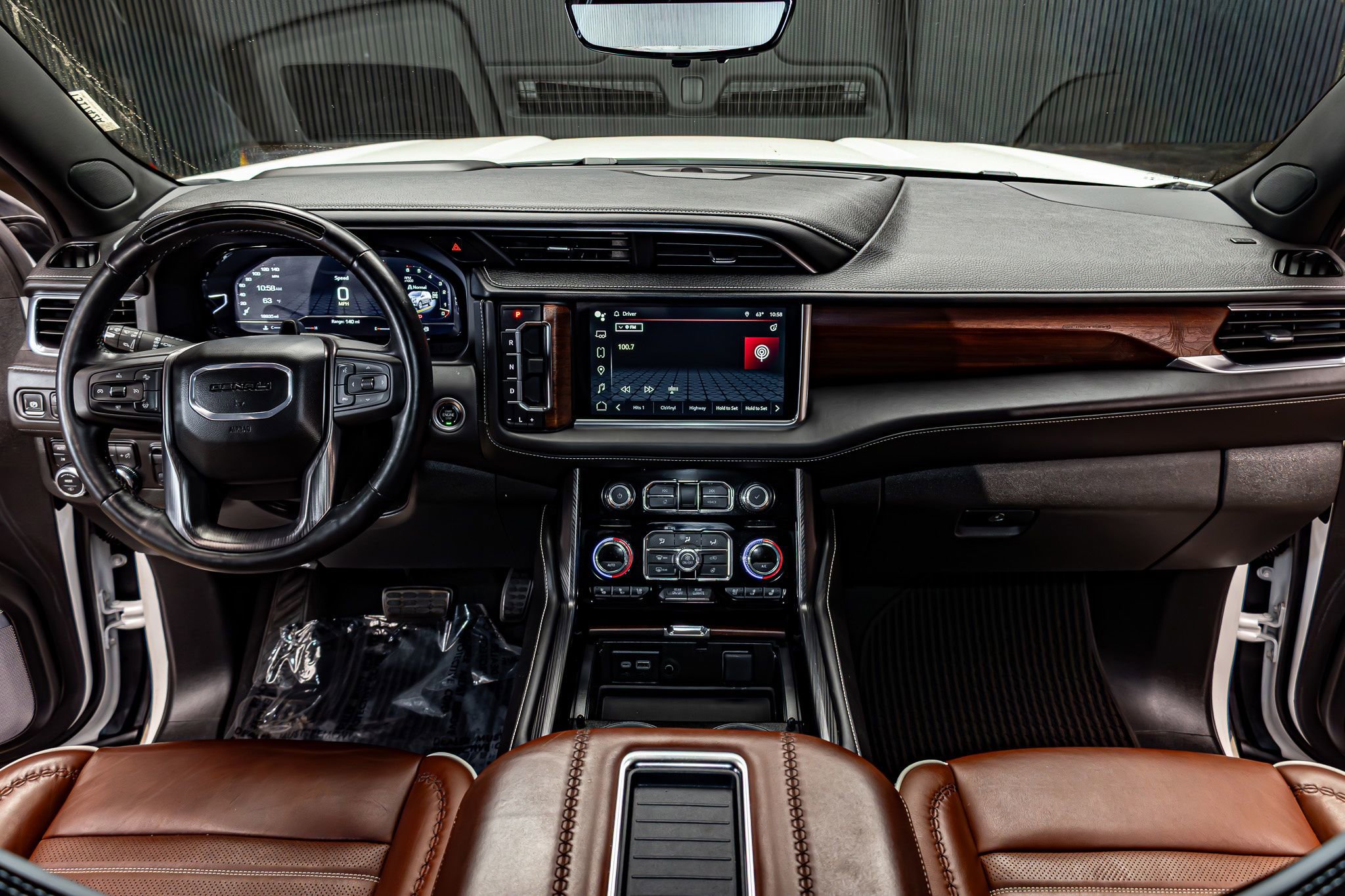 Used 2024 GMC Yukon Denali Ultimate image 15