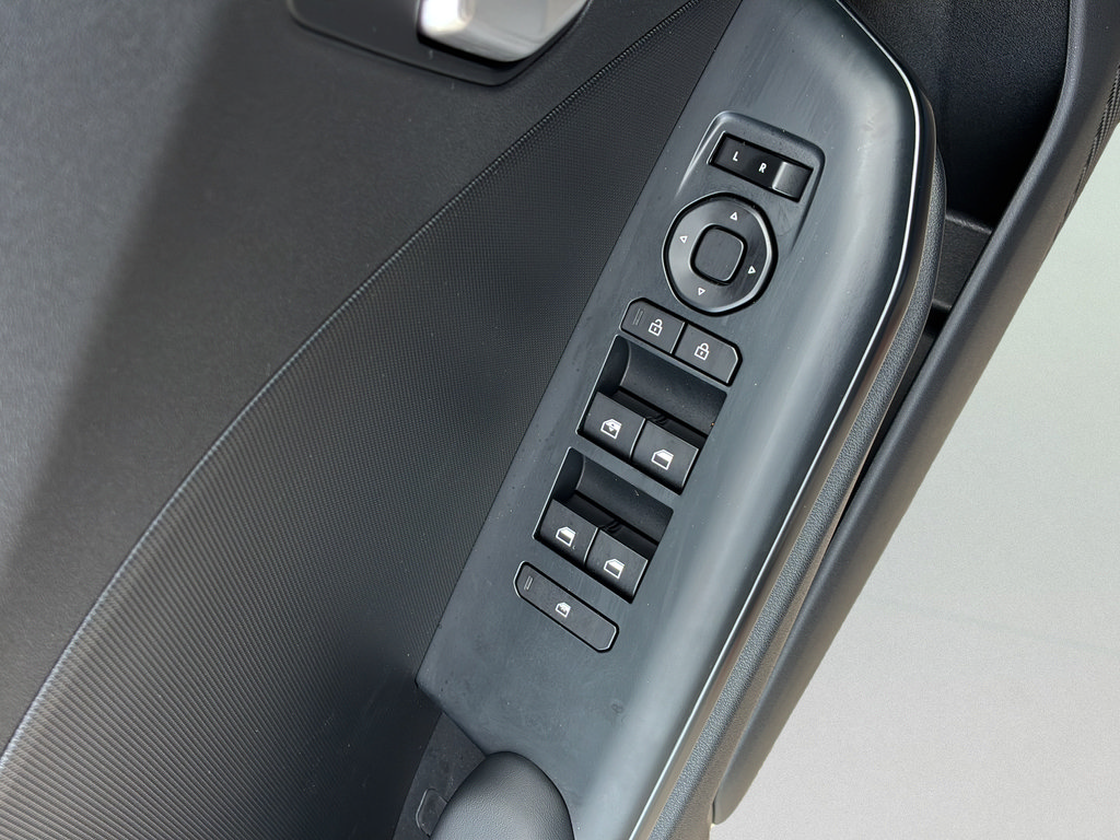 New 2026 Kia K4 FWD image 21