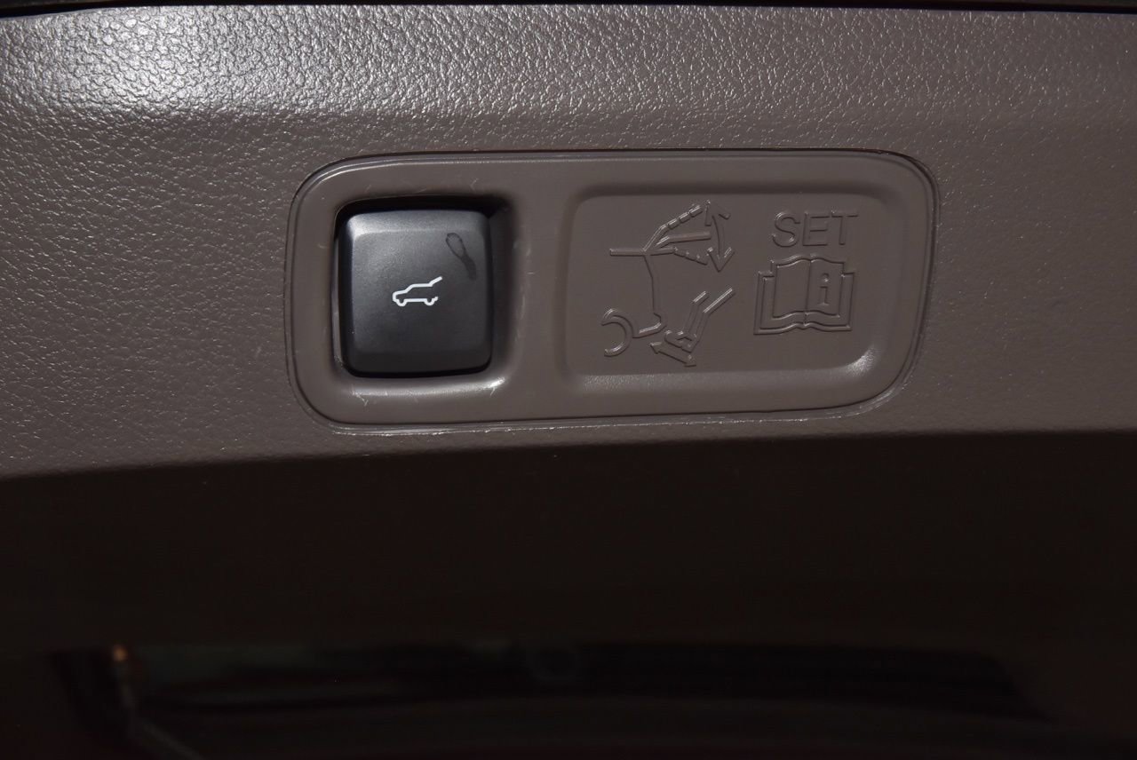 Certified 2023 Lincoln Navigator Reserve AWD/4WD image 40