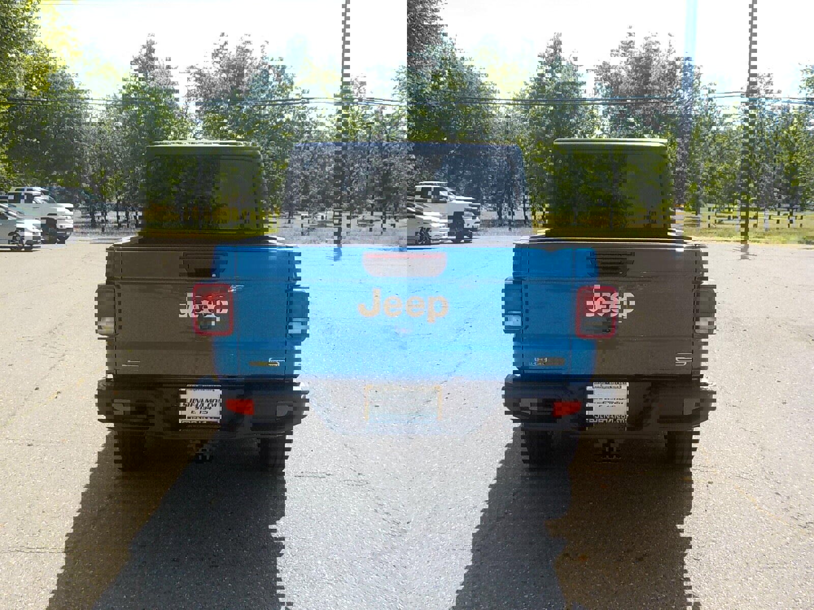 Used 2023 Jeep Gladiator Overland w/ Popular Equipment Package AWD/4WD image 13