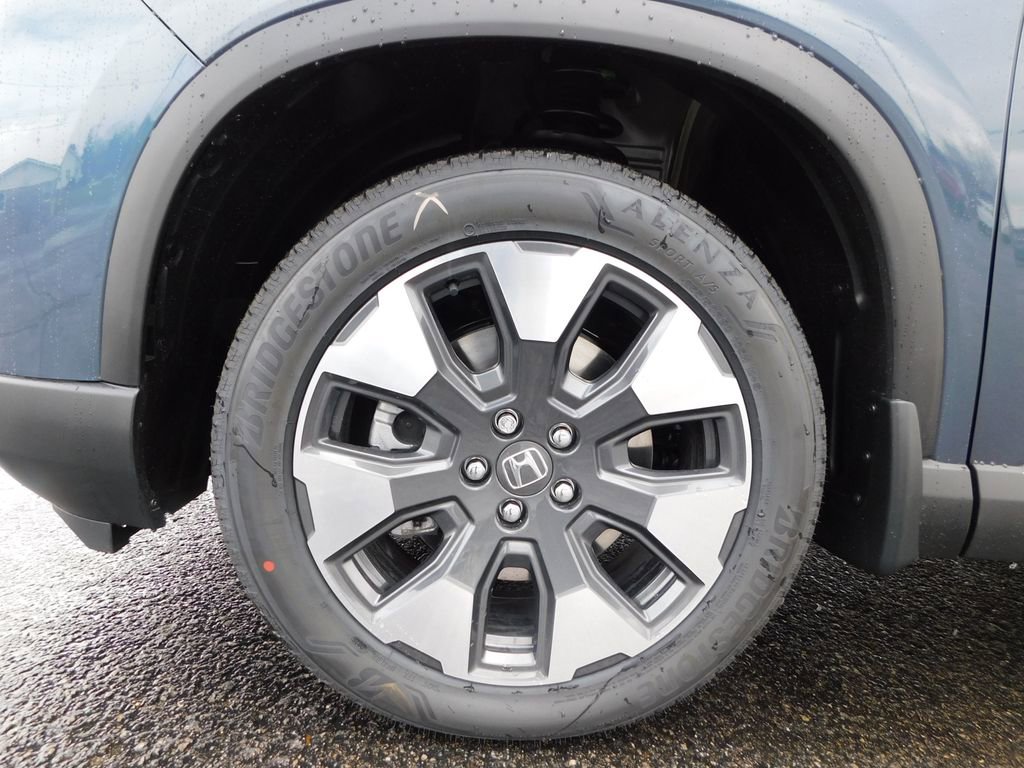 New 2026 Honda Pilot Touring image 10