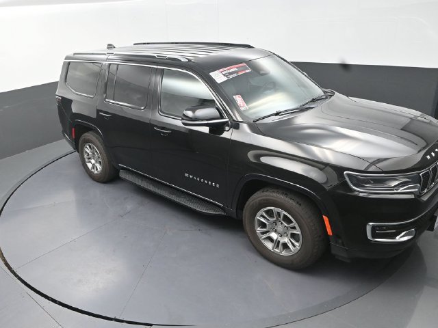 Used 2023 Jeep Wagoneer 4WD w/ Rear Seat Video Group 1 image 11