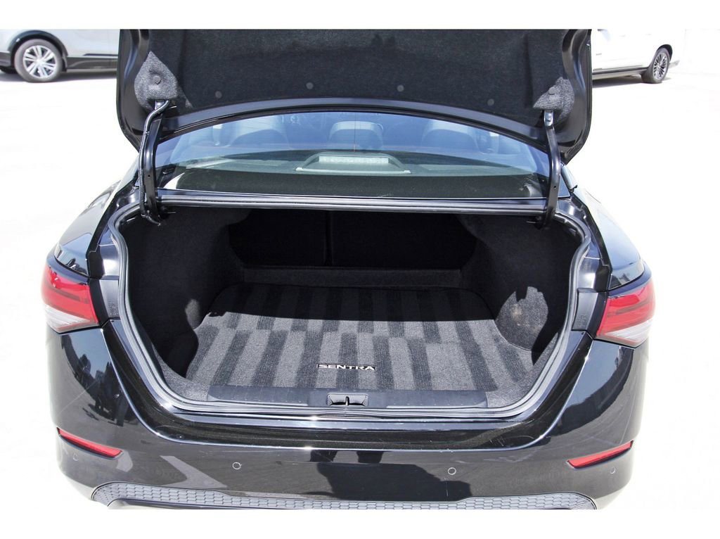 Used 2024 Nissan Sentra SV image 28