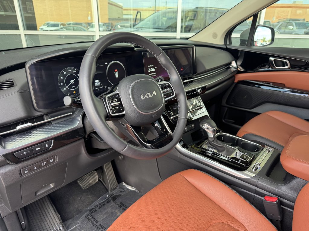Used 2024 Kia Carnival SX Prestige FWD image 38