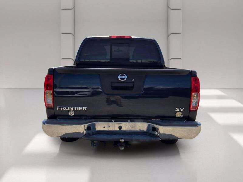 Used 2015 Nissan Frontier SV RWD image 4