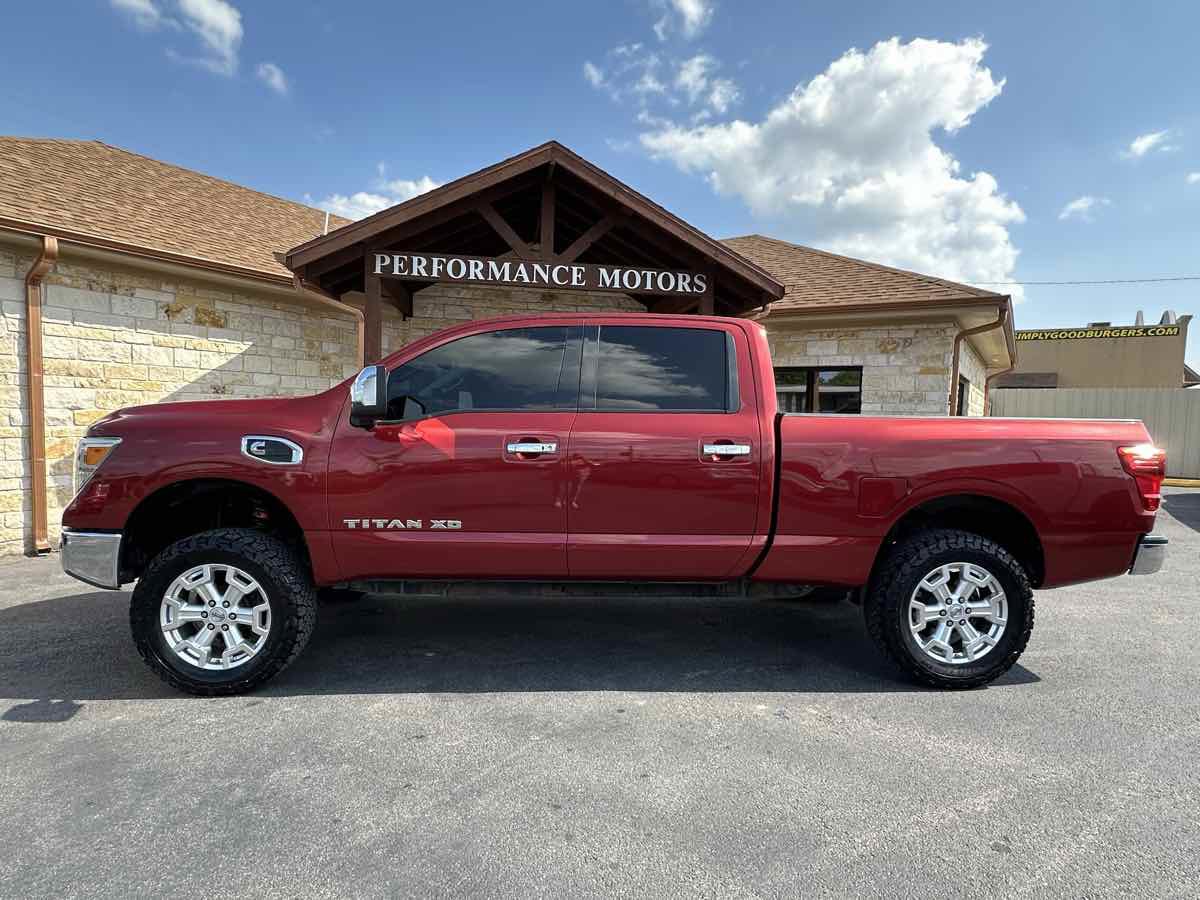 Used 2016 Nissan Titan SL RWD image 2
