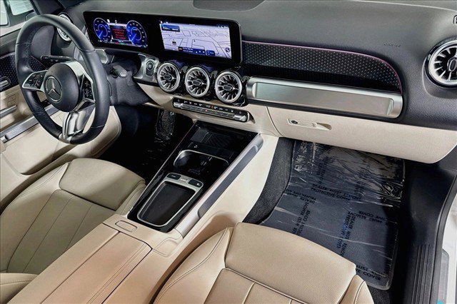 Used 2024 Mercedes-Benz EQB 250+ image 26