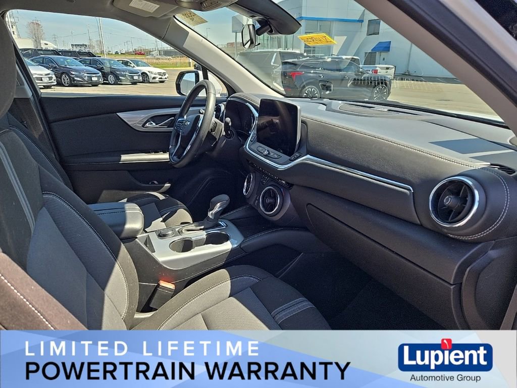 Used 2025 Chevrolet Blazer LT image 16
