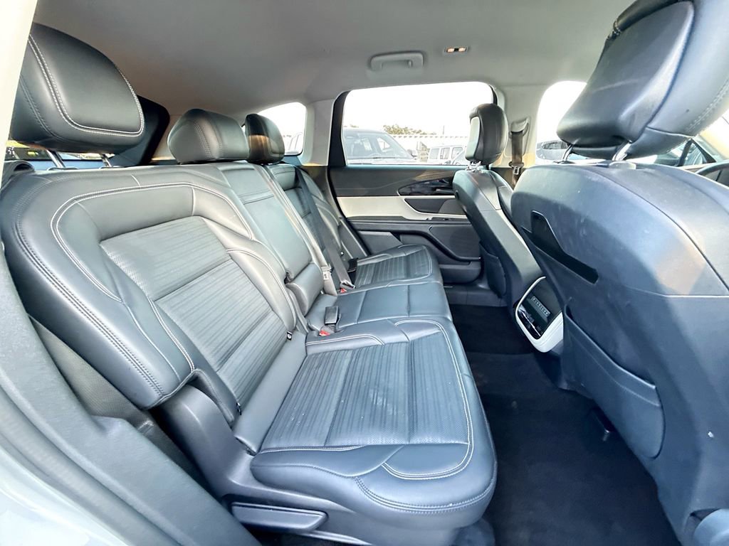 Used 2024 Lincoln Nautilus Reserve AWD/4WD image 32