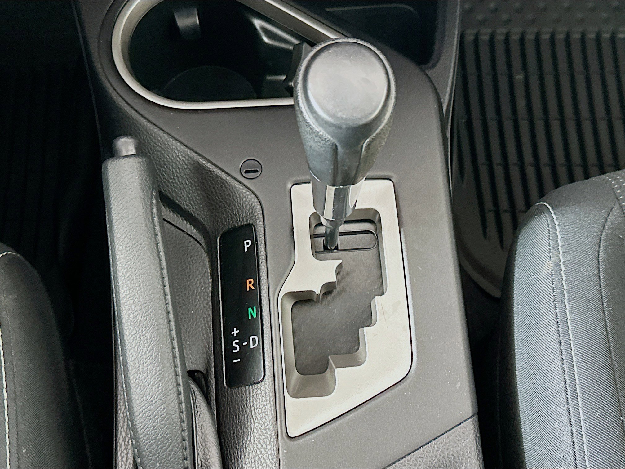 Used 2018 Toyota RAV4 XLE w/ Plus Extra Value Package image 24