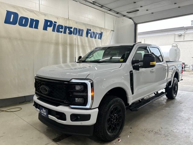 New 2026 Ford F250 Lariat w/ Black Appearance Package AWD/4WD image 1