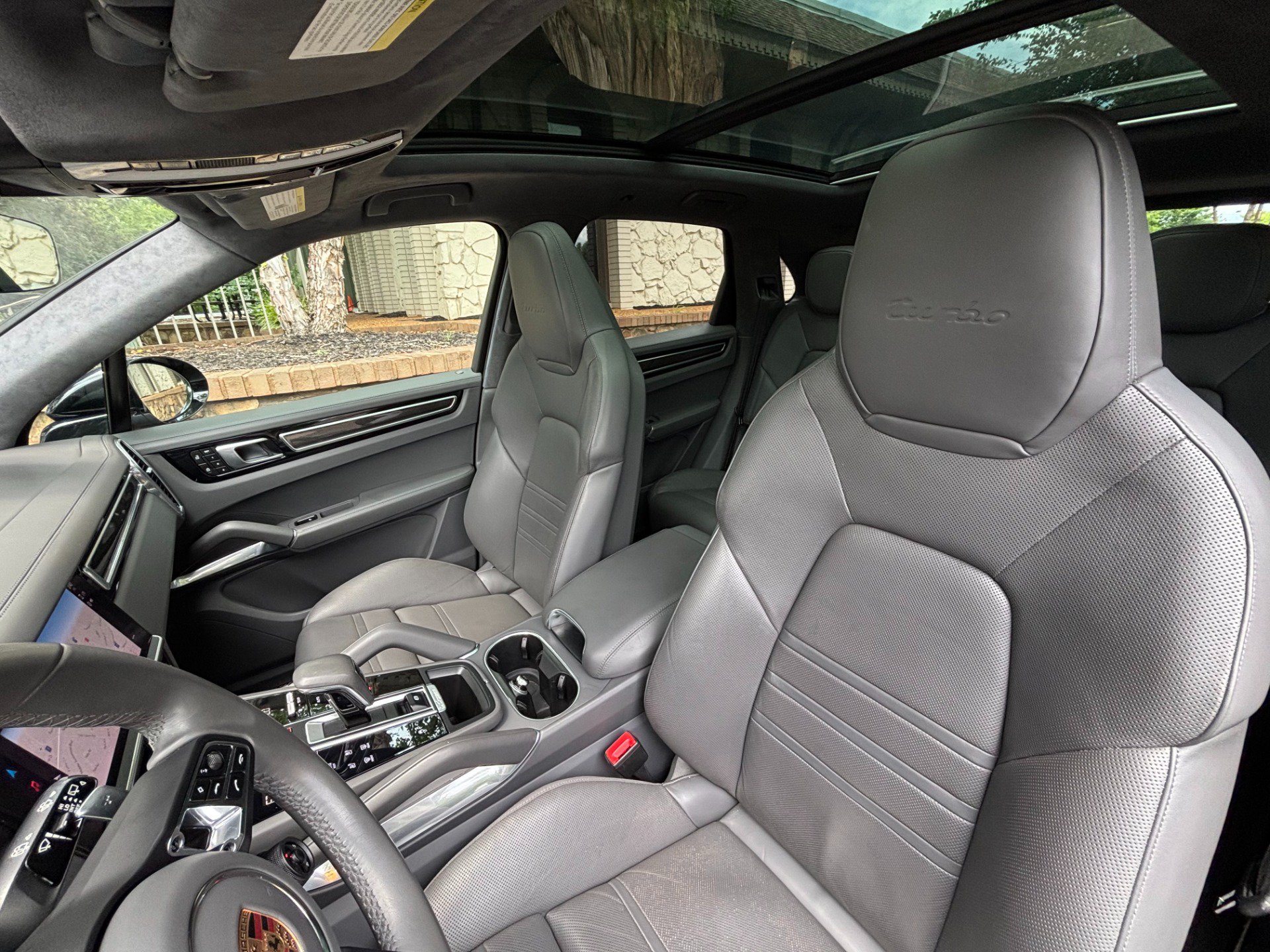 Used 2023 Porsche Cayenne Turbo AWD/4WD image 25