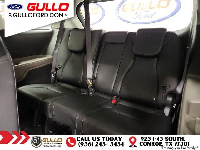 Used 2025 Kia Carnival image 15